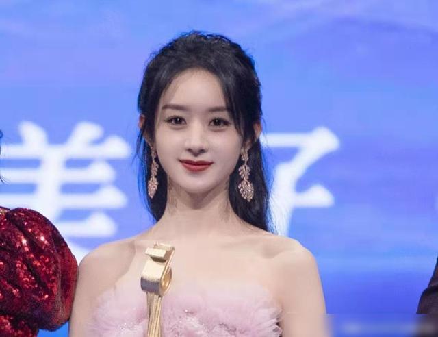 趙麗穎最新電視劇2022深度解析:兩大年度力作如何定義演藝新高峰