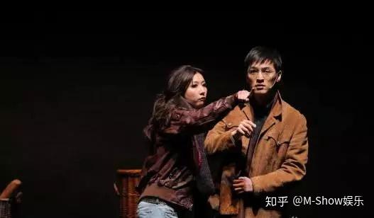 演員是一個(gè)什么樣的角色:深度解析其藝術(shù)使命與職業(yè)內(nèi)涵