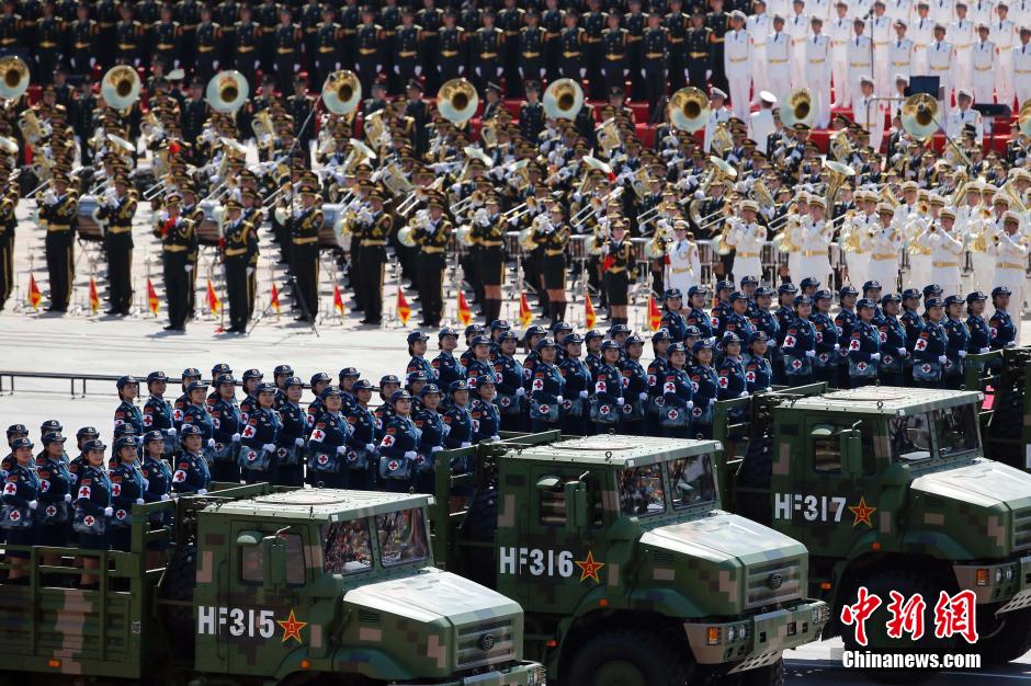 深度解析：閱兵一個(gè)方隊(duì)多少人組成？編制、意義與演變?nèi)ヂ? width=