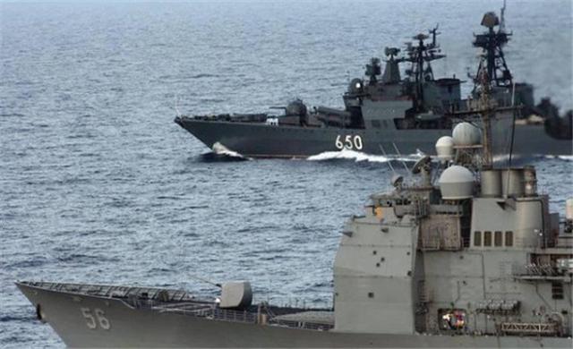 深海迷霧中的邊境對話:解析美國兩艘軍艦闖入俄羅斯的弦外之音