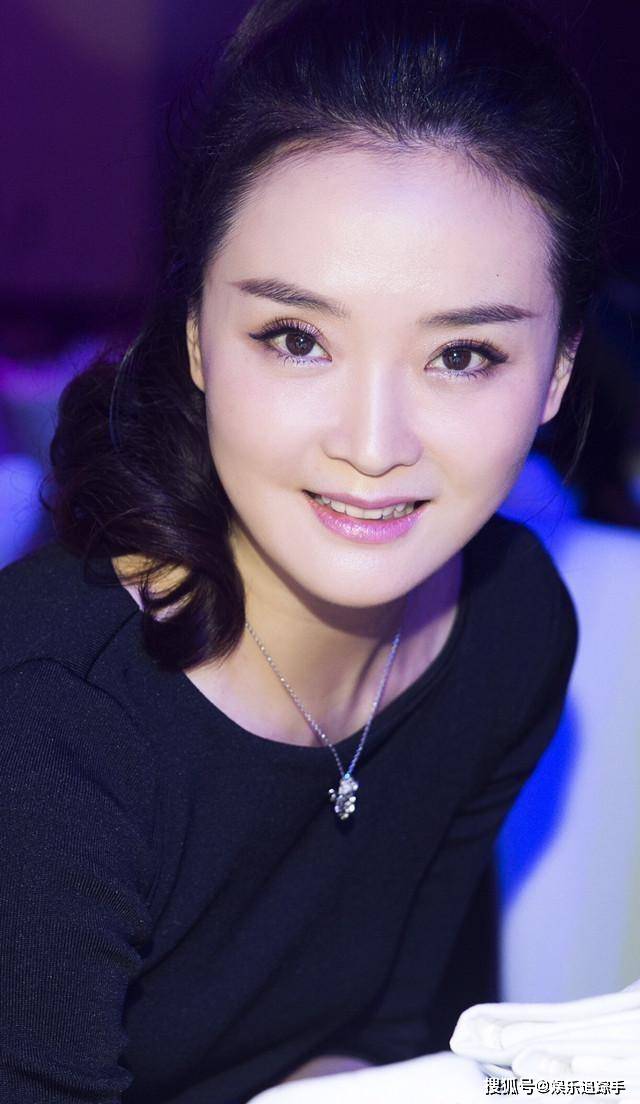 深度解析：王艷老公是誰？首次曝光幸福家庭圖片與背景